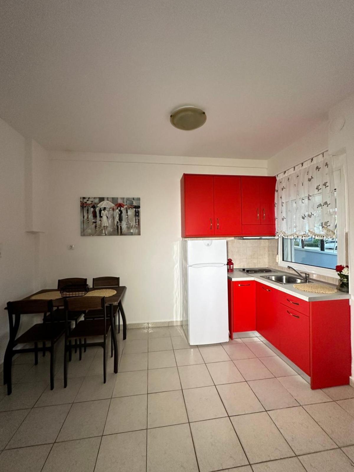 Elena Rooms-Apartments -B Asproválta Exteriér fotografie